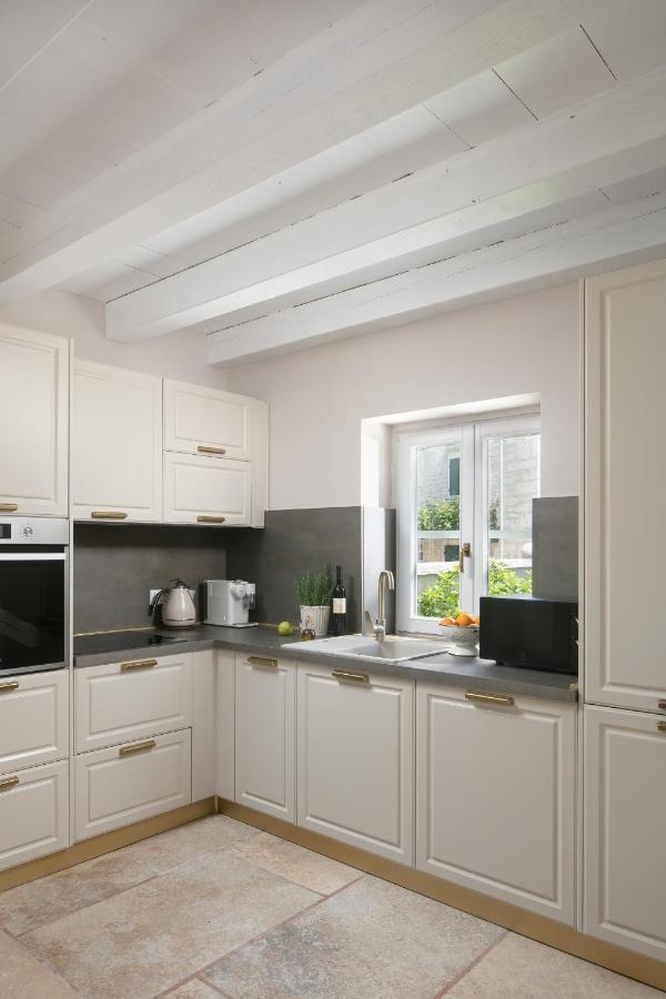 Residence Pietre D'Istria - With Private Service Burici Exterior photo